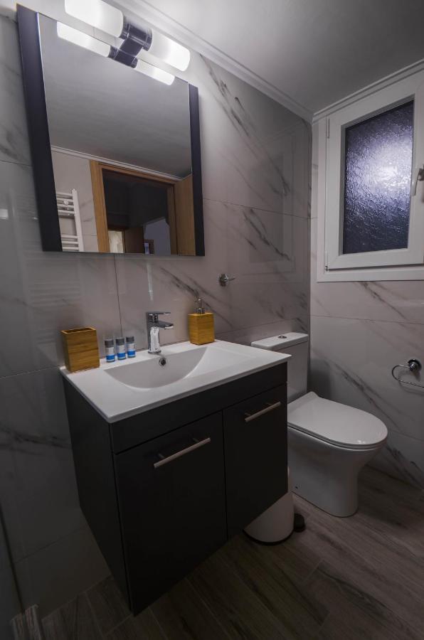 Adorable 2 Bedroom Apartment Close To Ancient Athens City Center Bagian luar foto